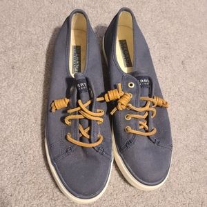 Sperry boat shoes